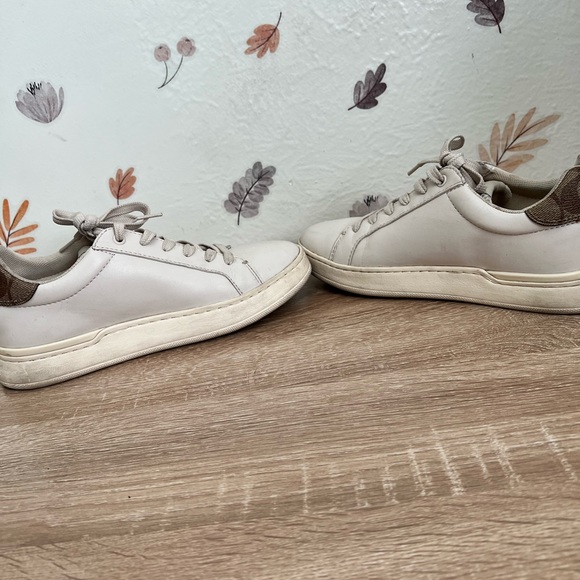 Coach Clip Low Top Sneaker - Picture 8 of 8